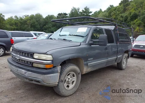 1999 Chevrolet Silverado 1500 Ls z USA, uszkodzony, nr VIN 1GCEK19T6XE106131
